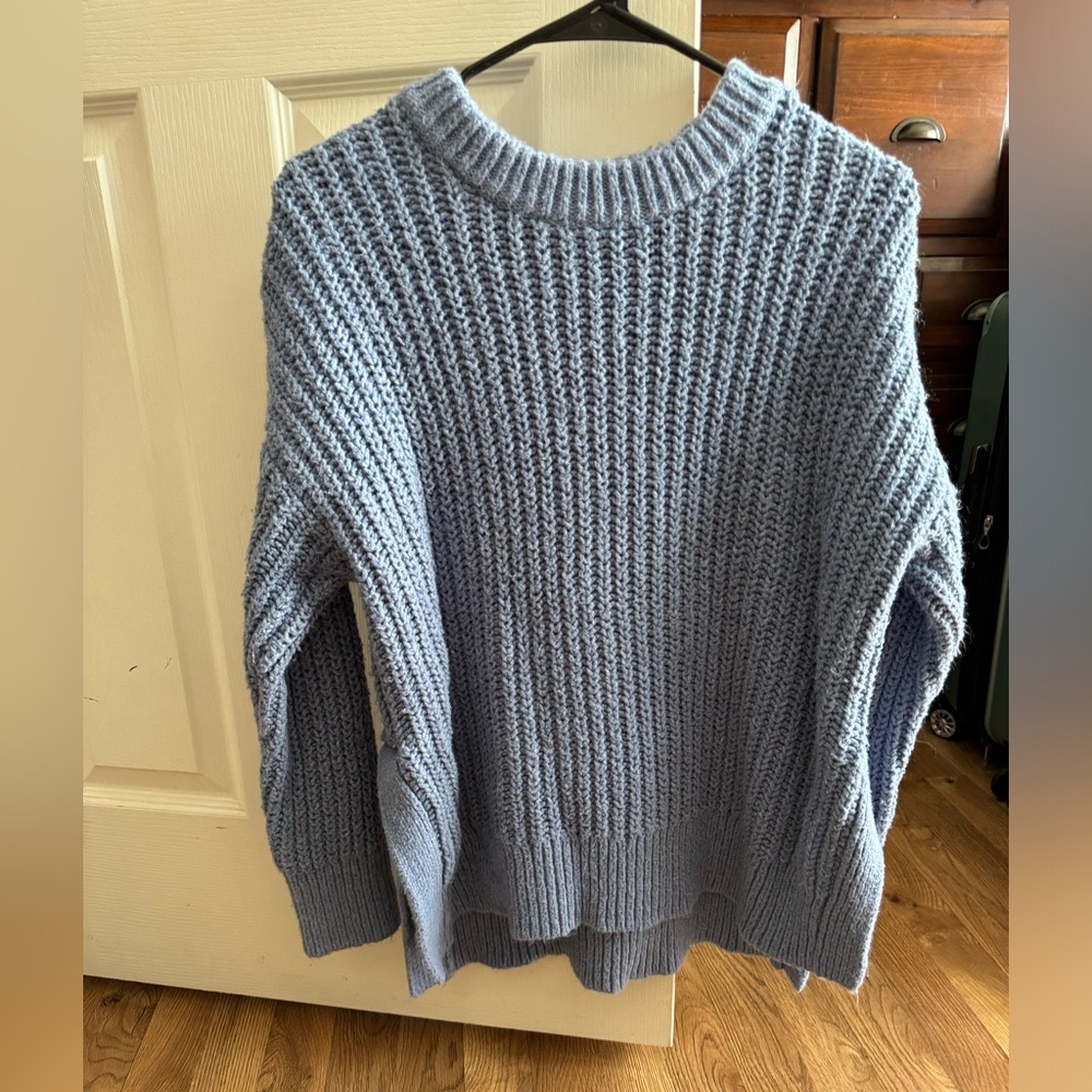 Blue aerie sweater